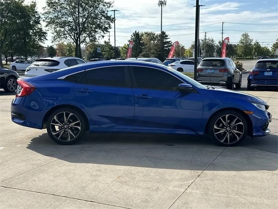 2019 Honda Civic 10th Gen - Image 5 of 18