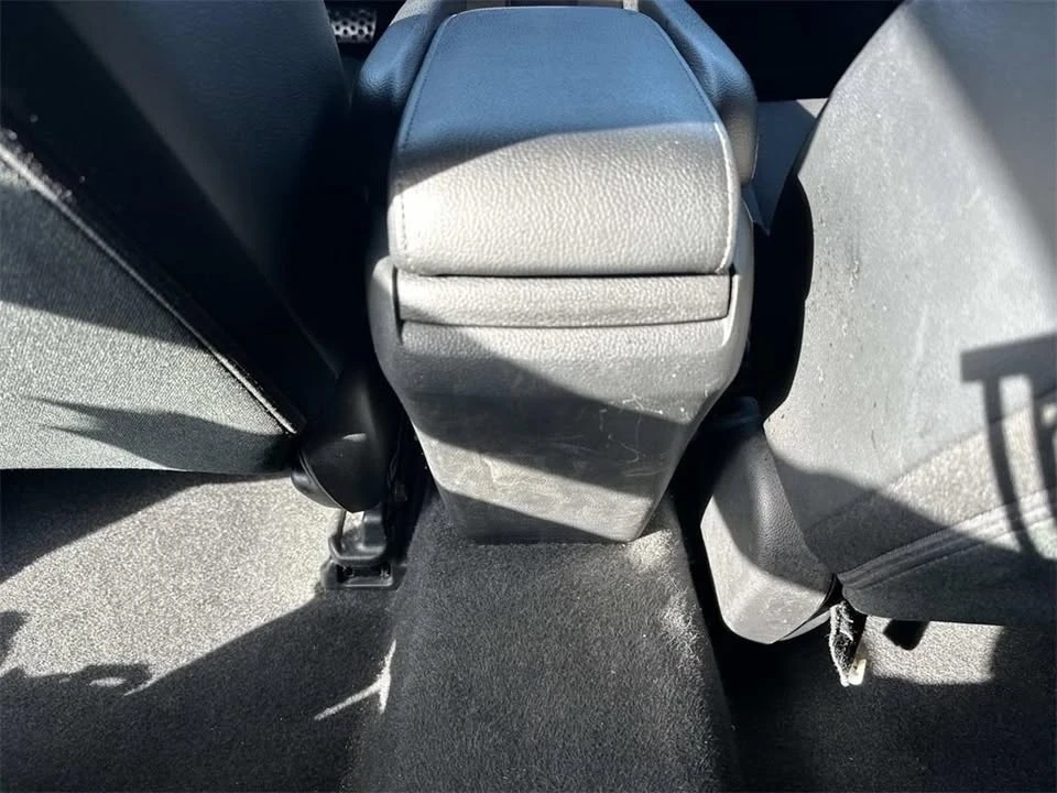 2019 Honda Civic 10th Gen - Image 10 of 18