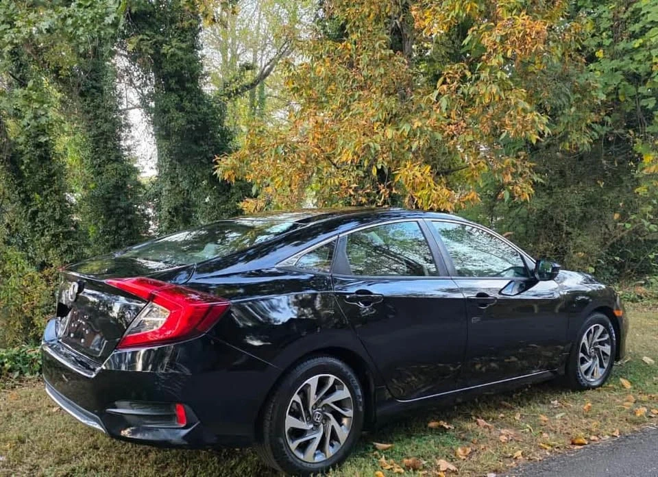 2019 Honda Civic 10th Gen - Image 6 of 6