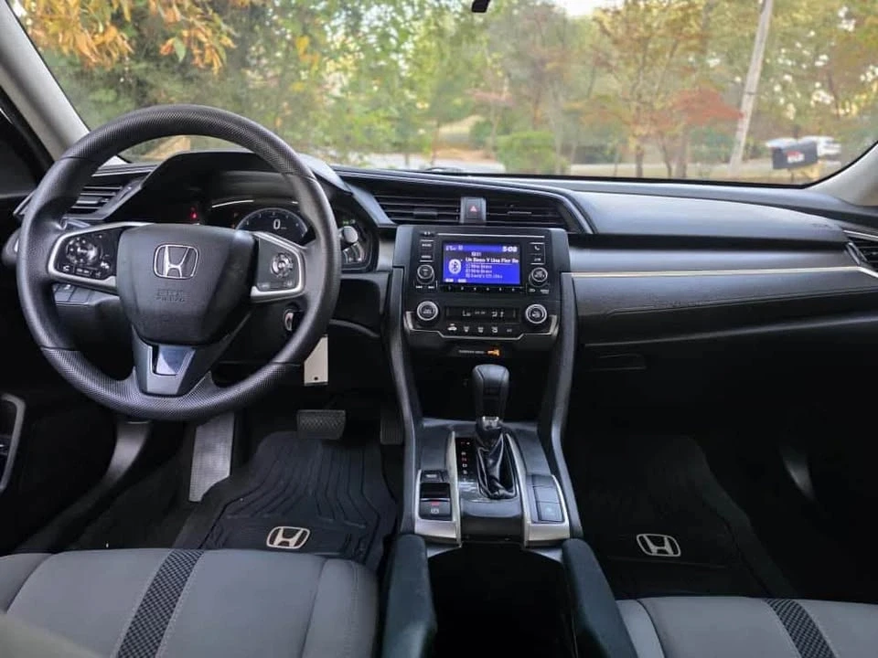 2019 Honda Civic 10th Gen - Image 4 of 6