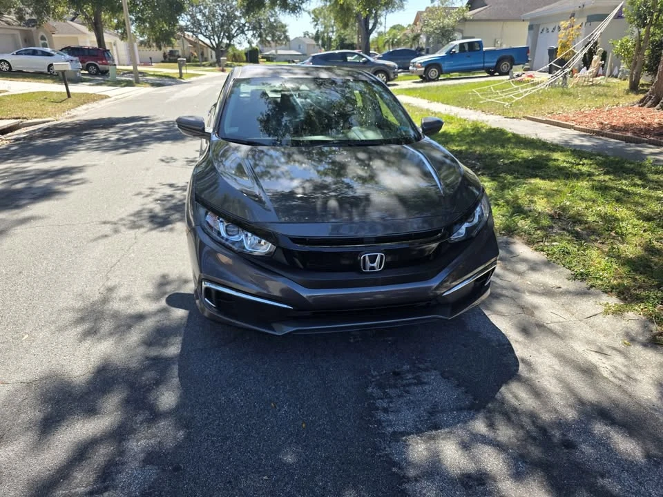 2019 Honda Civic 10th Gen - Image 2 of 10