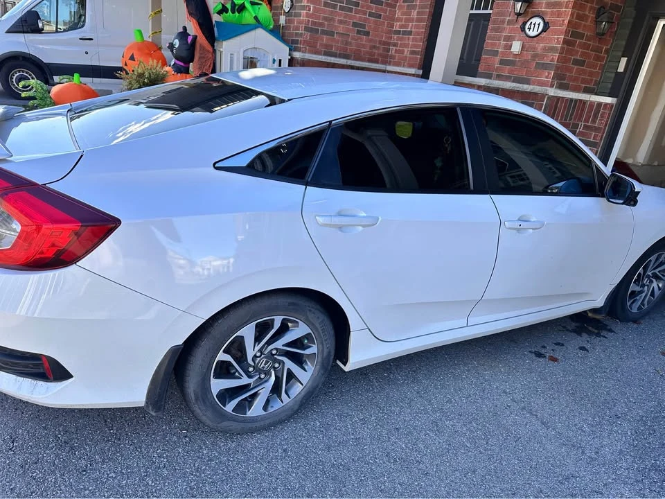 2019 Honda Civic 10th Gen - Image 2 of 18