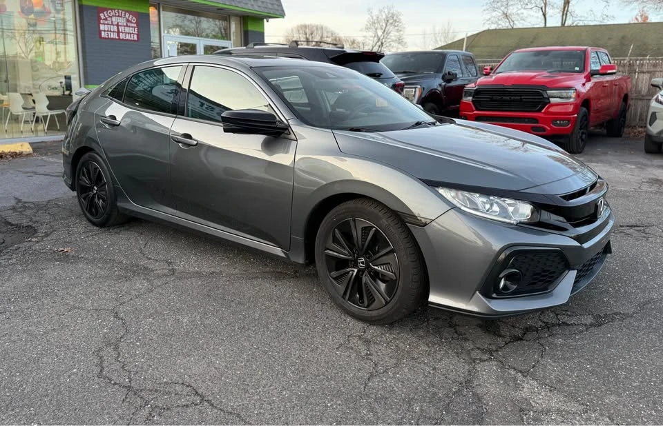 2019 Honda Civic 10th Gen - Image 9 of 11