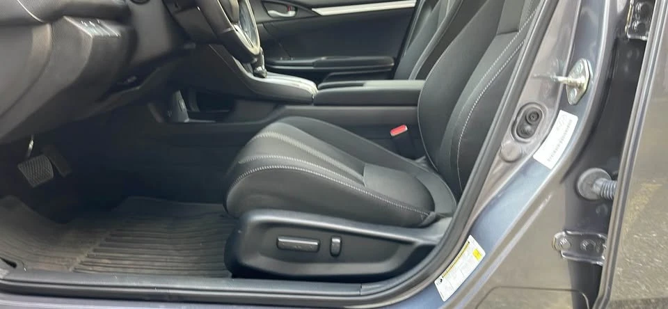 2019 Honda Civic 10th Gen - Image 10 of 15