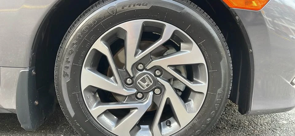 2019 Honda Civic 10th Gen - Image 7 of 15