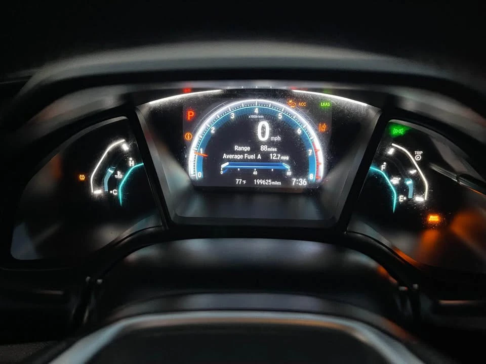 2019 Honda Civic 10th Gen - Image 10 of 18
