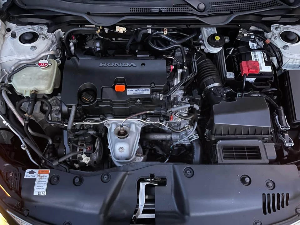 2019 Honda Civic 10th Gen - Image 18 of 18