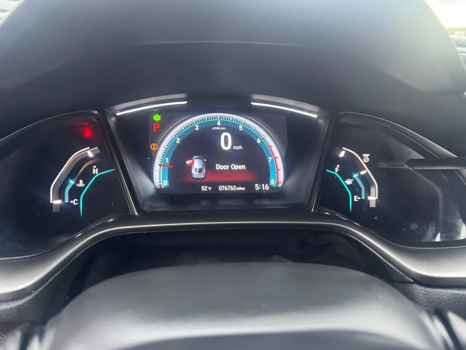 2019 Honda Civic 10th Gen - Image 15 of 20