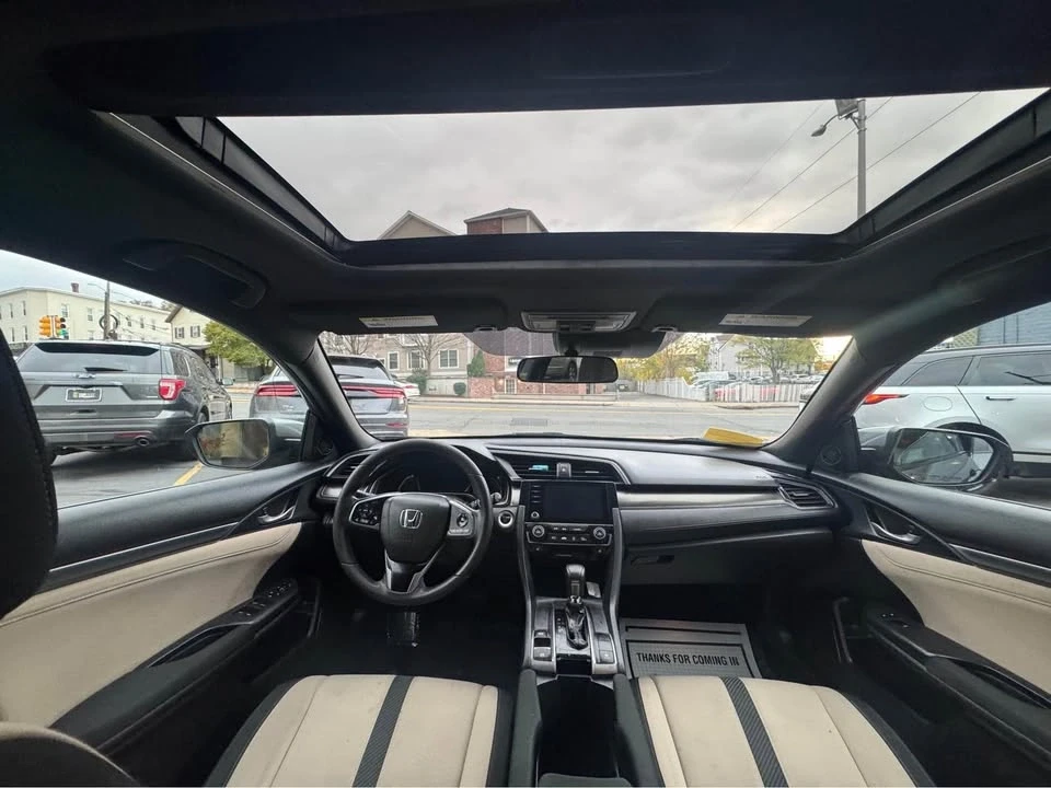 2019 Honda Civic 10th Gen - Image 12 of 20