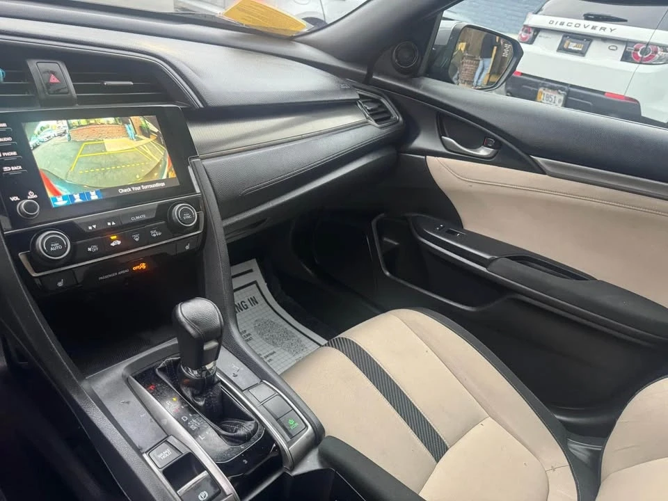 2019 Honda Civic 10th Gen - Image 17 of 20