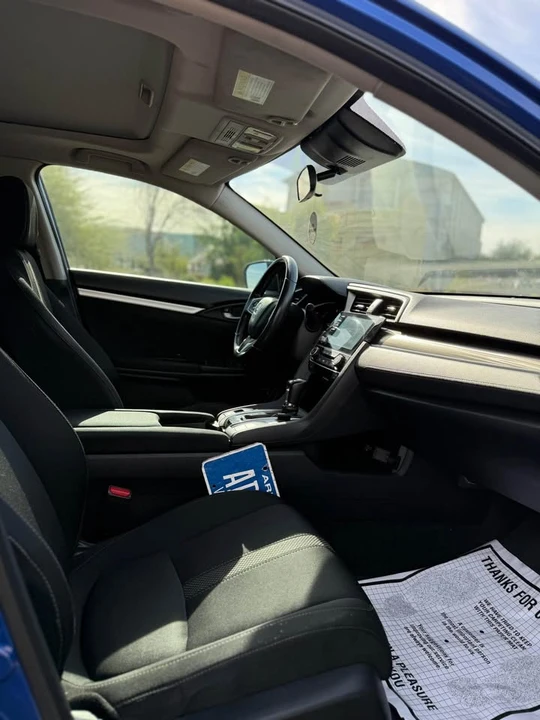 2019 Honda Civic 10th Gen - Image 4 of 6