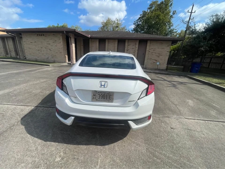 2019 Honda Civic 10th Gen - Image 3 of 8