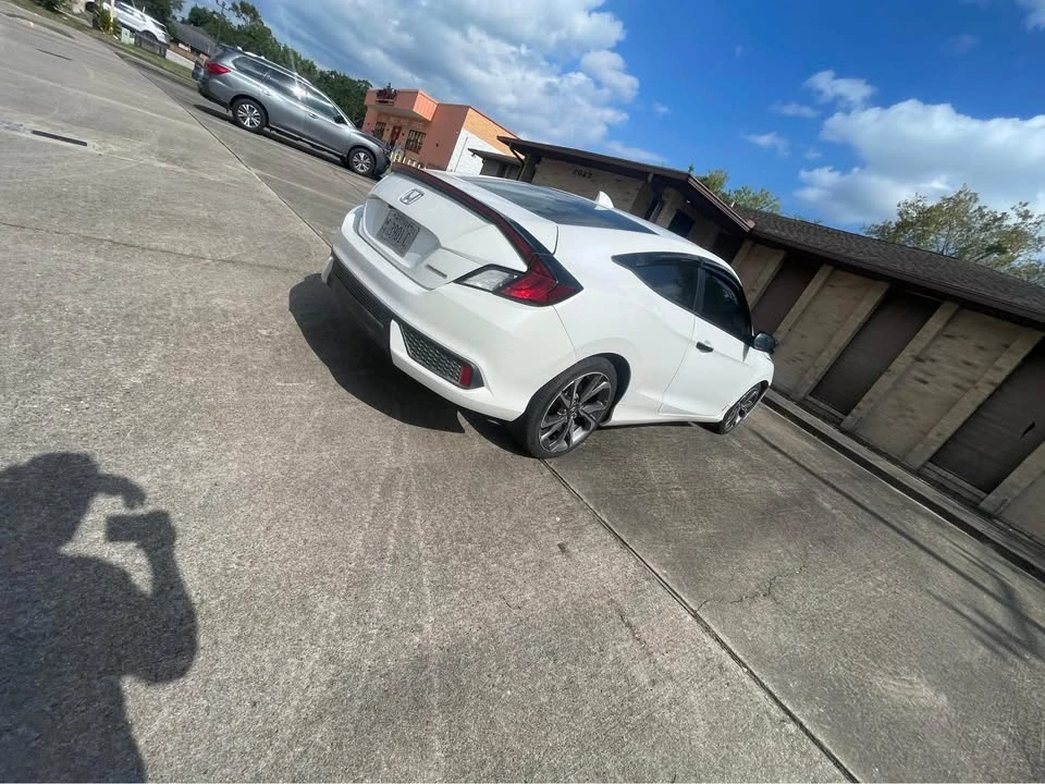 2019 Honda Civic 10th Gen - Image 7 of 8