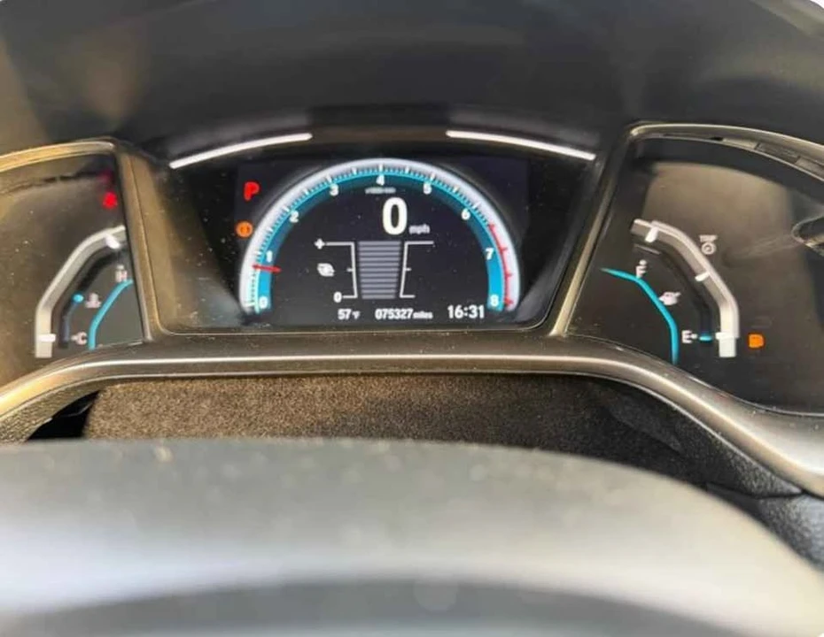 2019 Honda Civic 10th Gen - Image 11 of 19