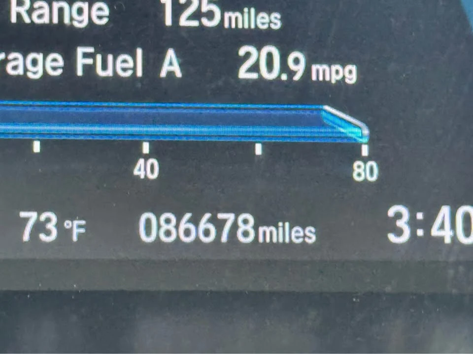 2019 Honda Civic 10th Gen - Image 8 of 11