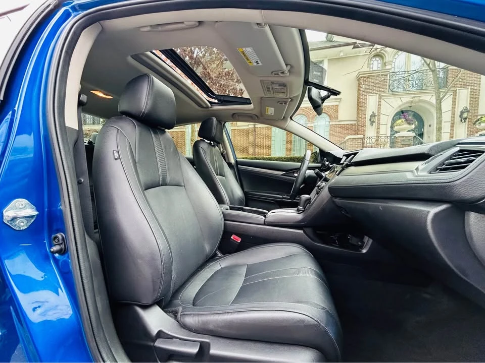 2019 Honda Civic 10th Gen - Image 14 of 19
