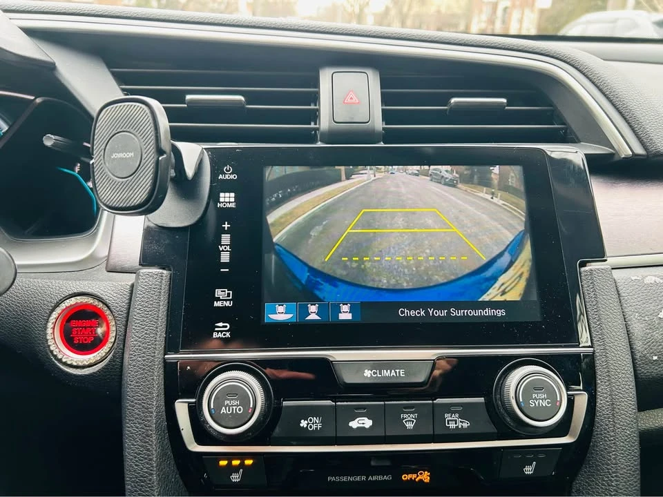 2019 Honda Civic 10th Gen - Image 16 of 19