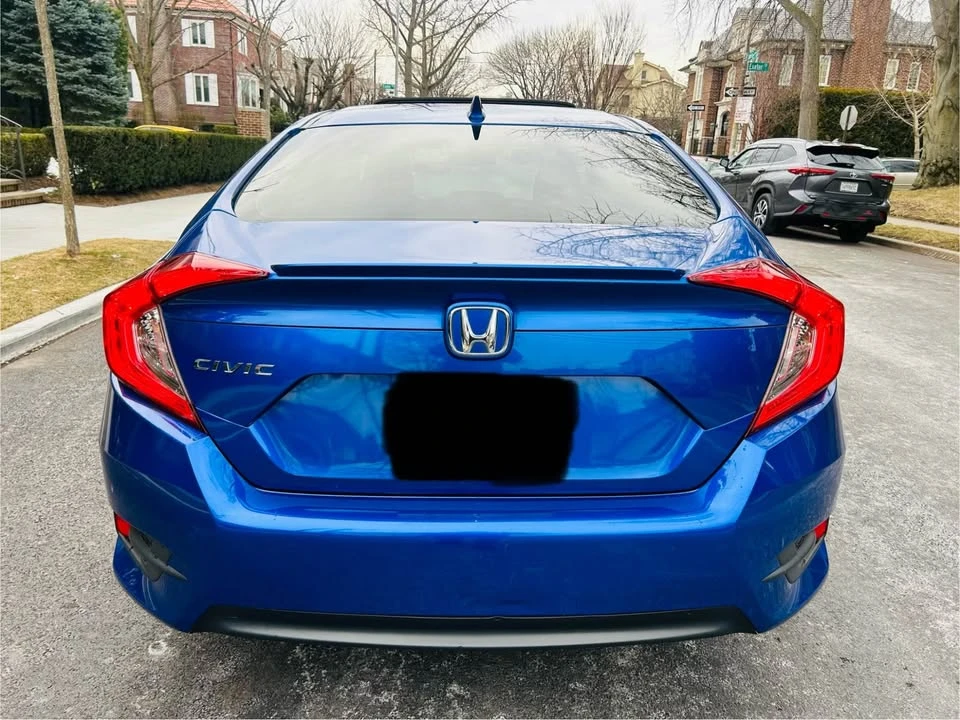 2019 Honda Civic 10th Gen - Image 7 of 19