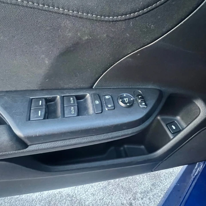 2019 Honda Civic 10th Gen - Image 10 of 18