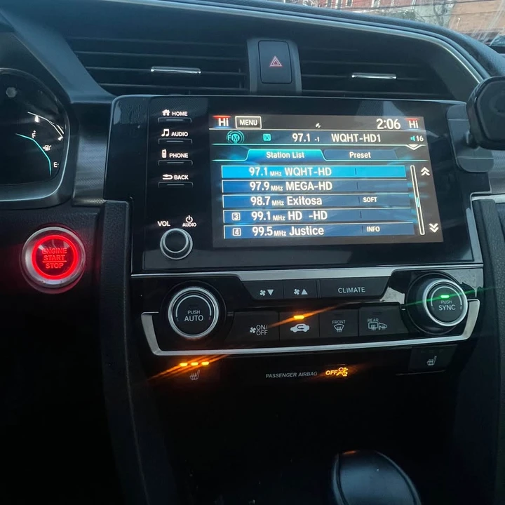 2019 Honda Civic 10th Gen - Image 17 of 18