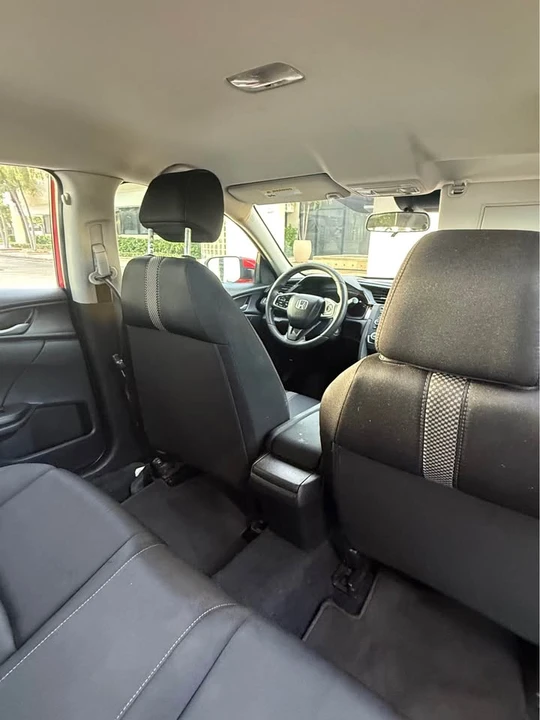 2019 Honda Civic 10th Gen - Image 10 of 16