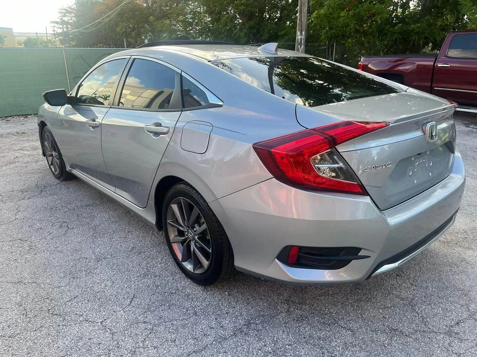 2019 Honda Civic 10th Gen - Image 6 of 10
