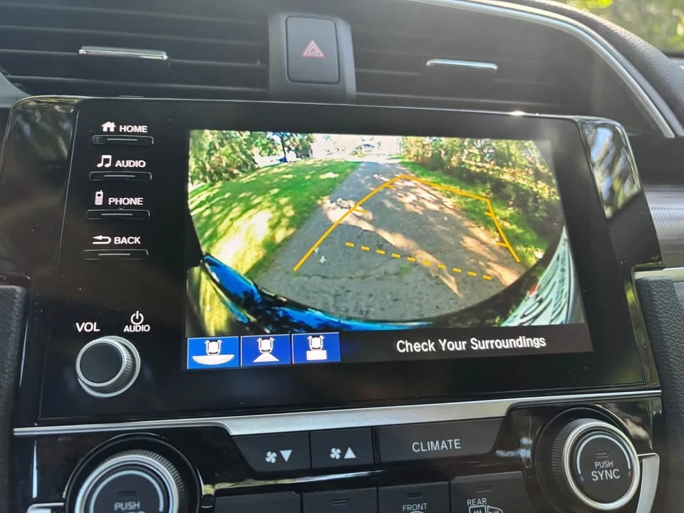 2019 Honda Civic 10th Gen - Image 18 of 20
