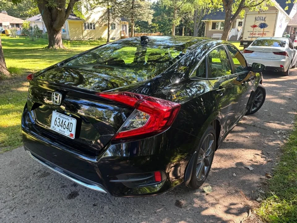 2019 Honda Civic 10th Gen - Image 9 of 20