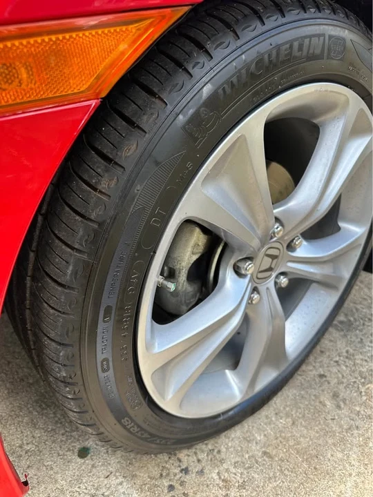 2019 Honda Civic 10th Gen - Image 3 of 11