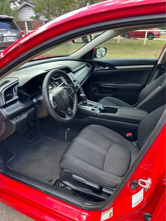 2019 Honda Civic 10th Gen - Image 4 of 11