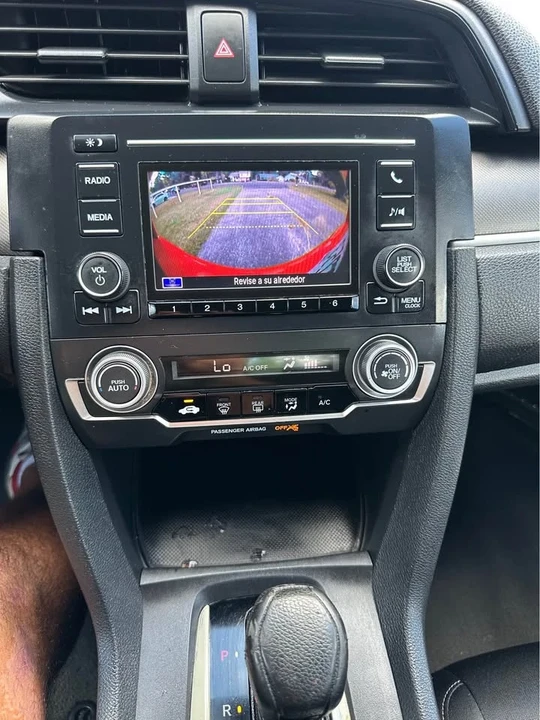 2019 Honda Civic 10th Gen - Image 5 of 11