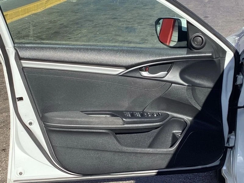 2019 Honda Civic 10th Gen - Image 15 of 20