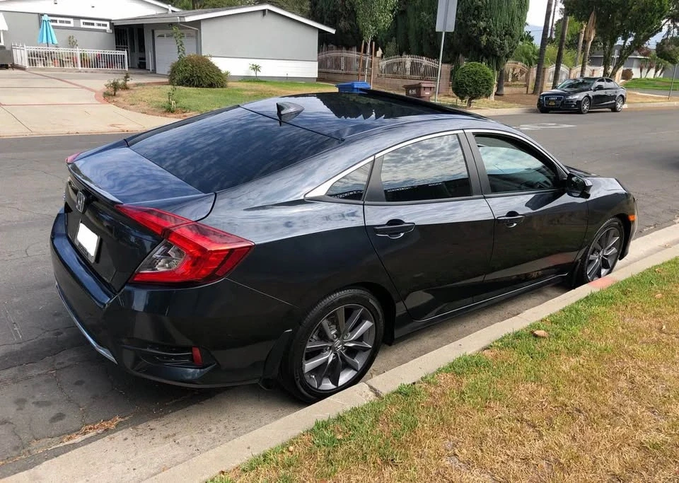 2019 Honda Civic 10th Gen - Image 2 of 5