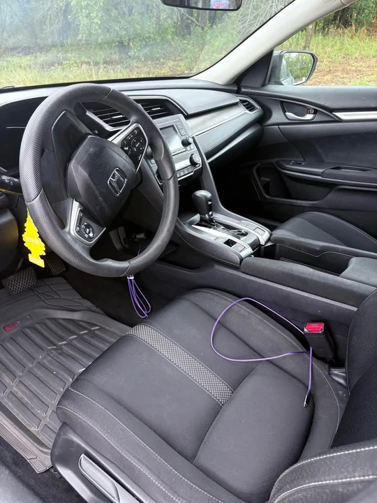 2019 Honda Civic 10th Gen - Image 5 of 10