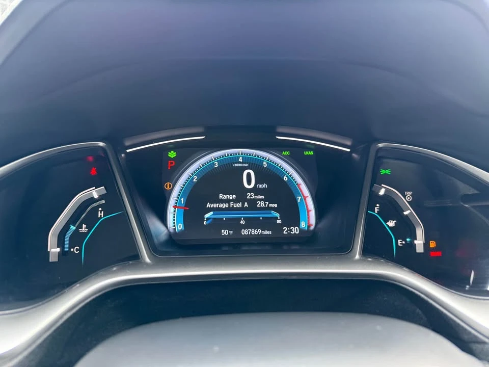 2019 Honda Civic 10th Gen - Image 10 of 15