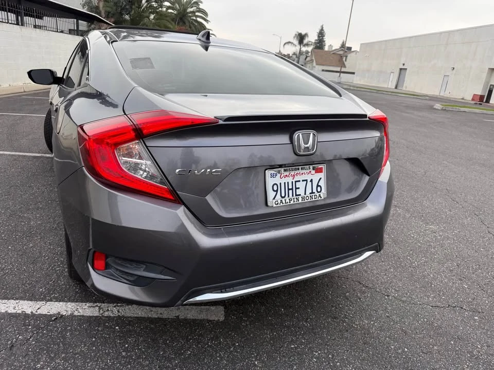 2019 Honda Civic 10th Gen - Image 5 of 15