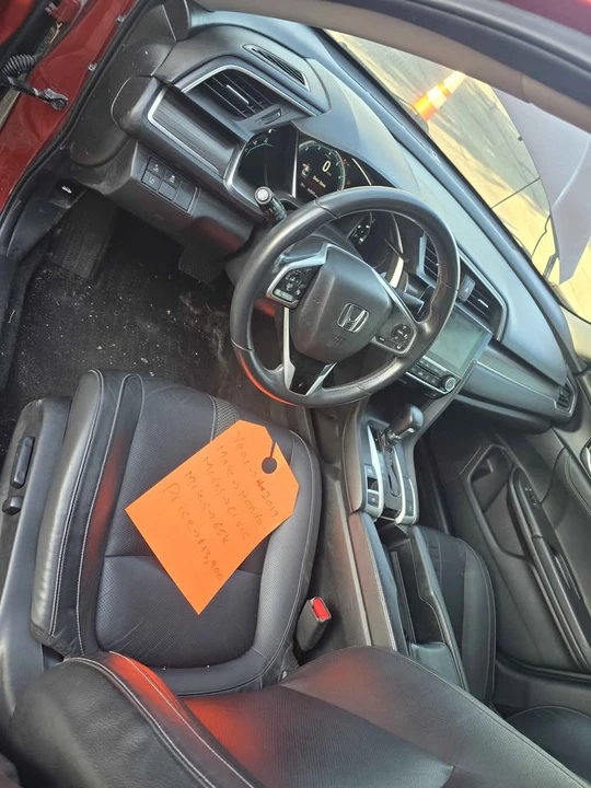 2019 Honda Civic 10th Gen - Image 15 of 17