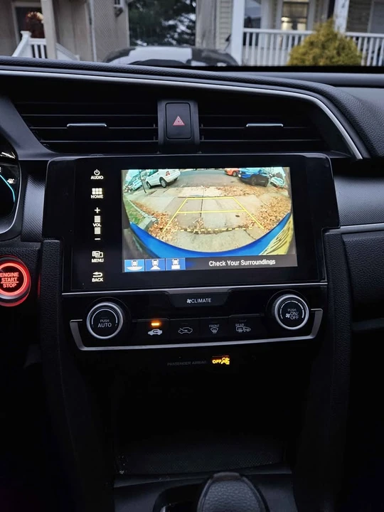 2019 Honda Civic 10th Gen - Image 13 of 15