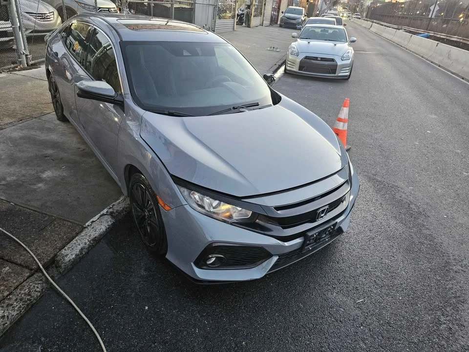2019 Honda Civic 10th Gen - Image 7 of 16