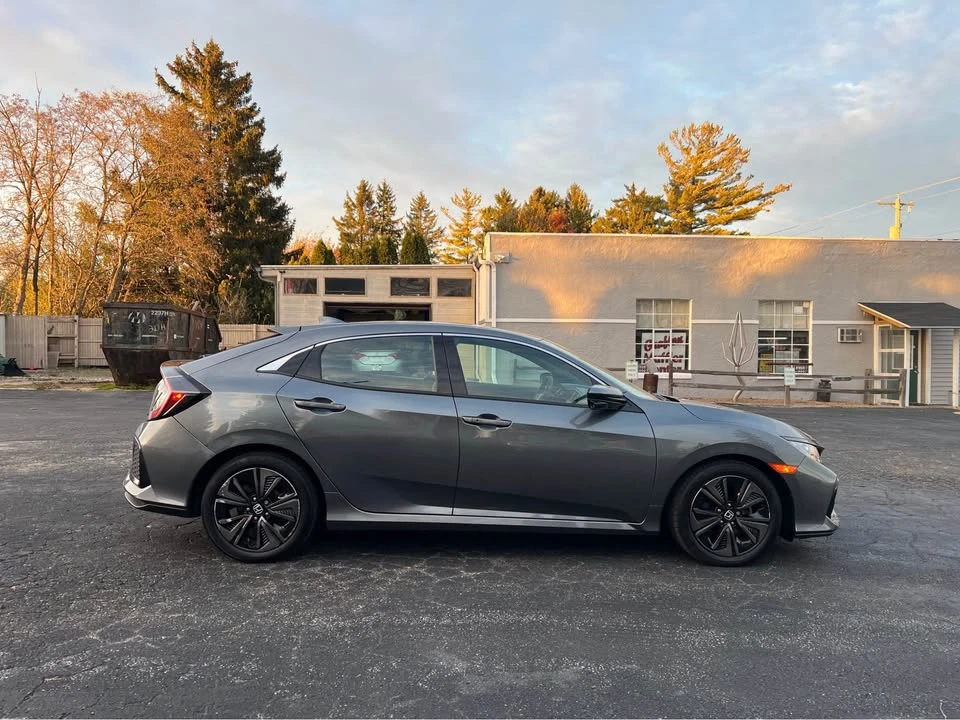 2019 Honda Civic 10th Gen - Image 8 of 20