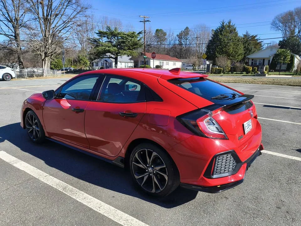 2019 Honda Civic 10th Gen - Image 2 of 5