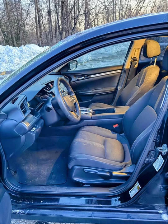 2019 Honda Civic 10th Gen - Image 7 of 12