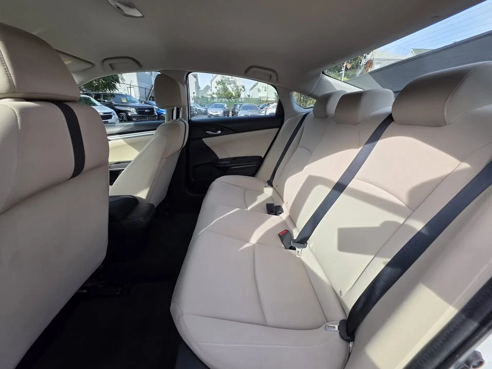 2019 Honda Civic 10th Gen - Image 9 of 19