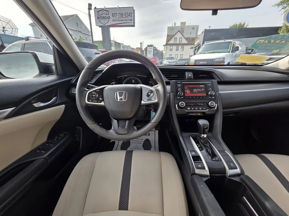 2019 Honda Civic 10th Gen - Image 10 of 19
