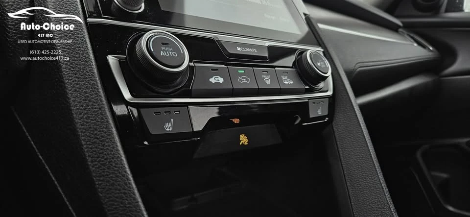 2019 Honda Civic 10th Gen - Image 12 of 17