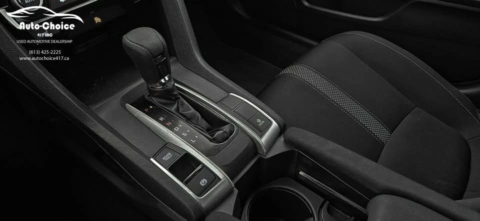 2019 Honda Civic 10th Gen - Image 11 of 17