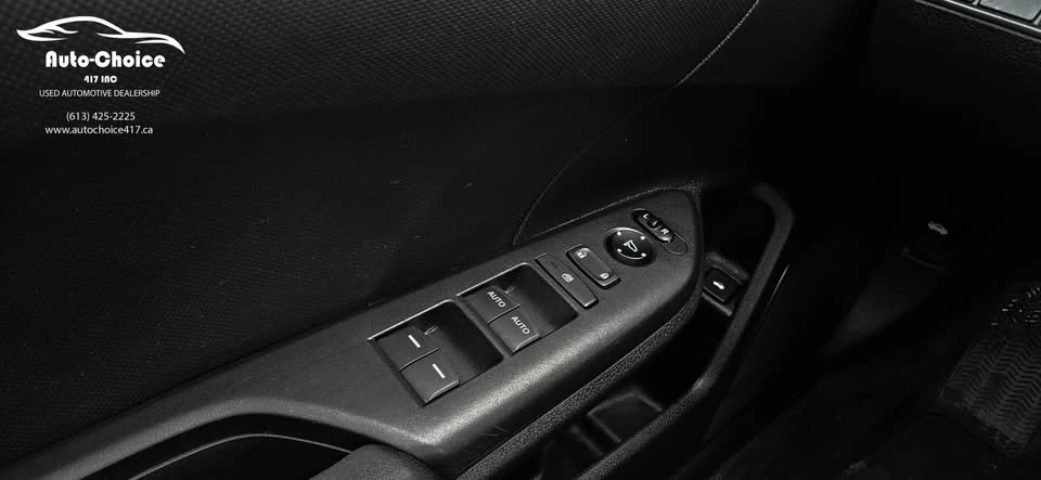 2019 Honda Civic 10th Gen - Image 10 of 17