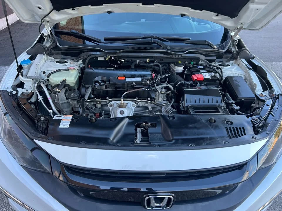 2019 Honda Civic 10th Gen - Image 14 of 17