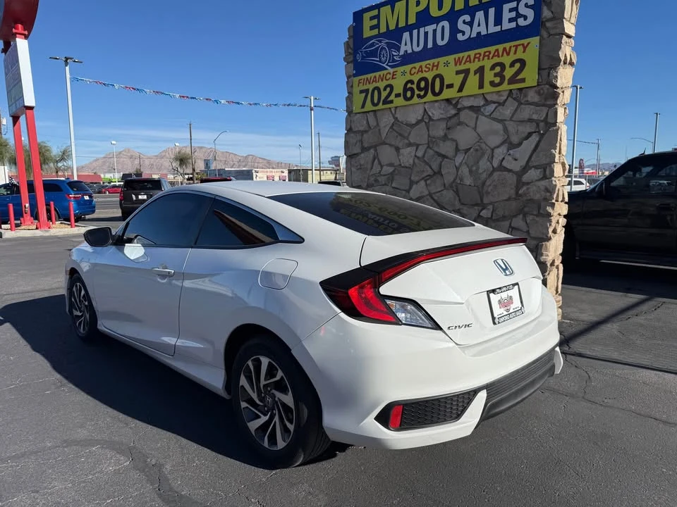2019 Honda Civic 10th Gen - Image 3 of 11