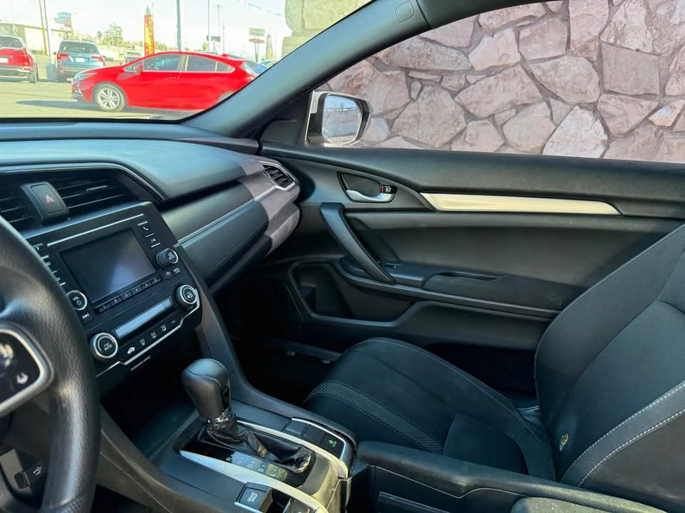 2019 Honda Civic 10th Gen - Image 10 of 11